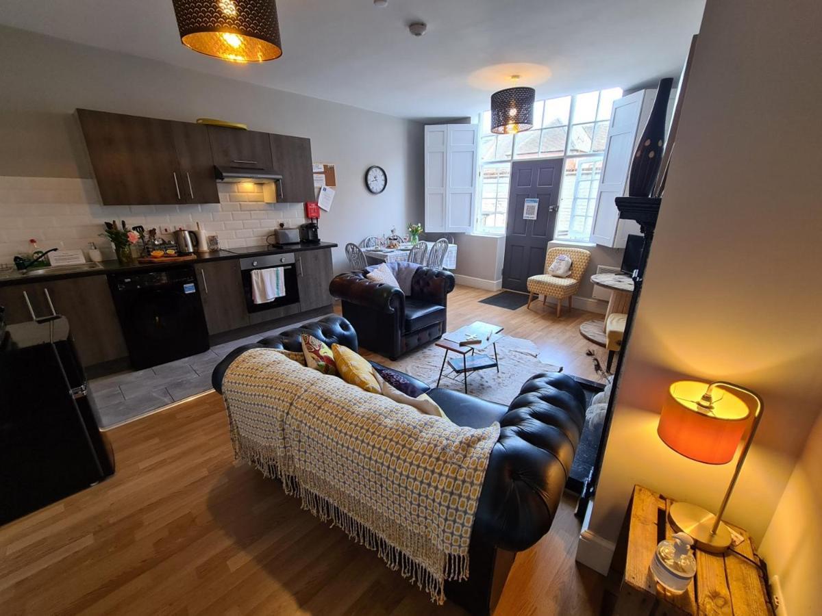Coopers, Ground Floor Apartment With 2 Bedrooms And 2 Bathrooms Within A Georgian Listed Building Burton-upon-Trent Екстериор снимка