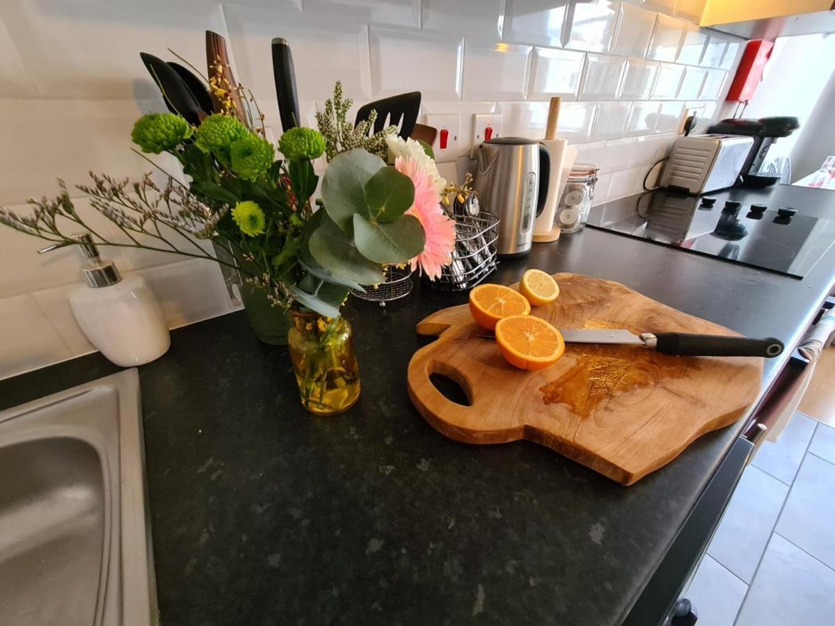 Coopers, Ground Floor Apartment With 2 Bedrooms And 2 Bathrooms Within A Georgian Listed Building Burton-upon-Trent Екстериор снимка