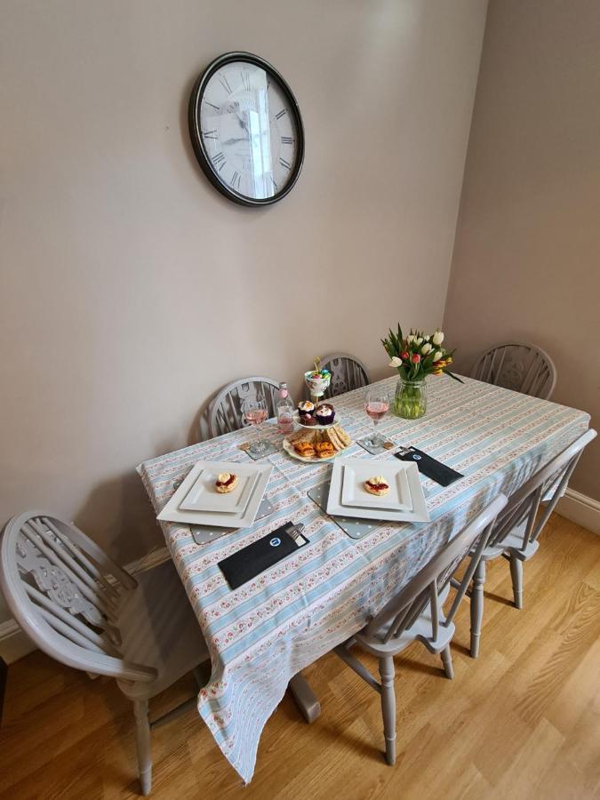 Coopers, Ground Floor Apartment With 2 Bedrooms And 2 Bathrooms Within A Georgian Listed Building Burton-upon-Trent Екстериор снимка