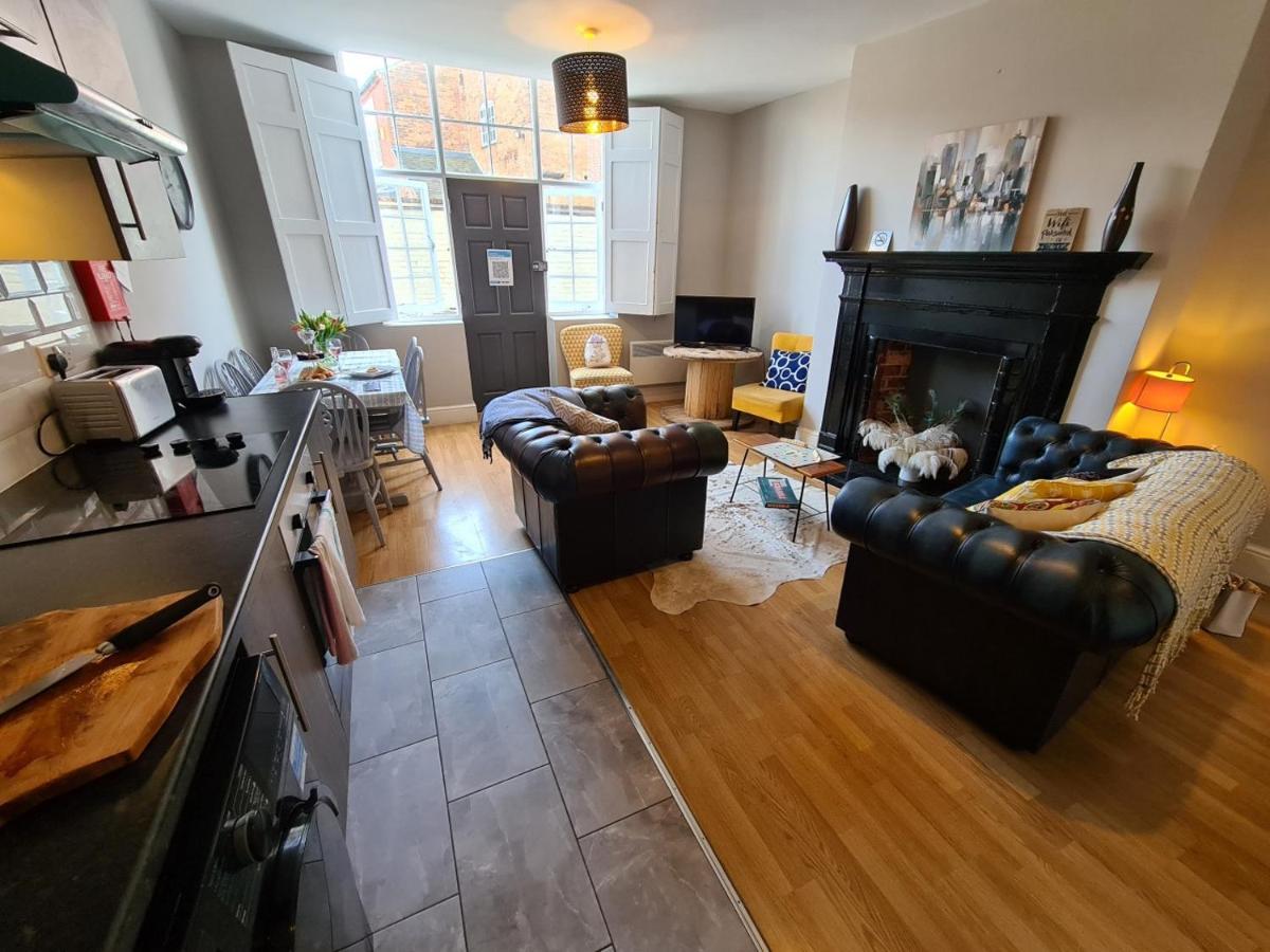 Coopers, Ground Floor Apartment With 2 Bedrooms And 2 Bathrooms Within A Georgian Listed Building Burton-upon-Trent Екстериор снимка