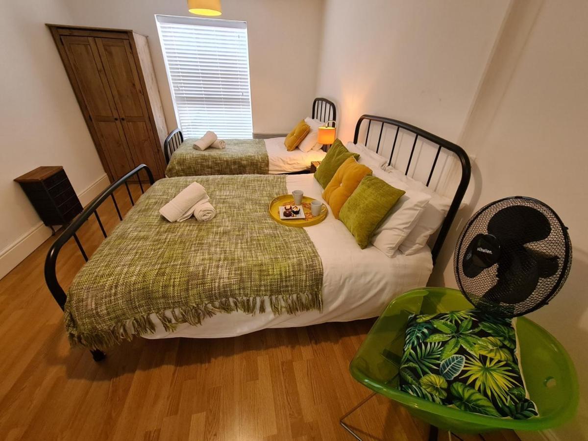 Coopers, Ground Floor Apartment With 2 Bedrooms And 2 Bathrooms Within A Georgian Listed Building Burton-upon-Trent Екстериор снимка