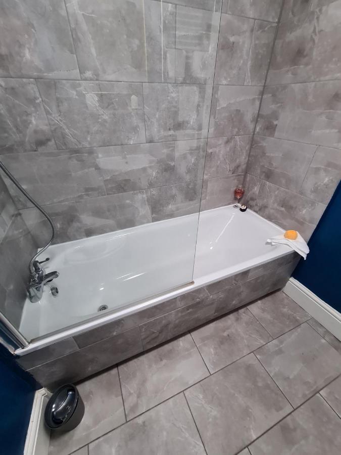 Coopers, Ground Floor Apartment With 2 Bedrooms And 2 Bathrooms Within A Georgian Listed Building Burton-upon-Trent Екстериор снимка