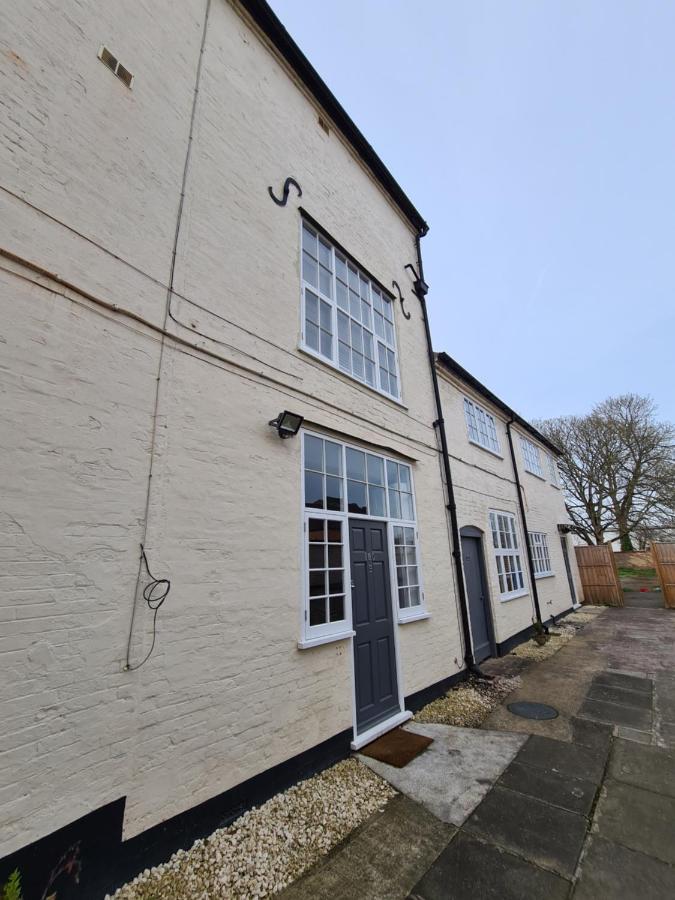 Coopers, Ground Floor Apartment With 2 Bedrooms And 2 Bathrooms Within A Georgian Listed Building Burton-upon-Trent Екстериор снимка